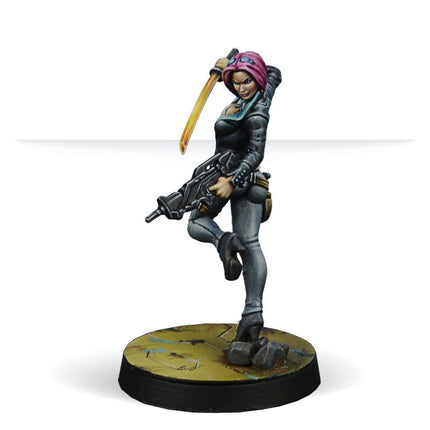 Infinity - Miranda Ashcroft, Authorized Bounty Hunter (Combi Rifle) NA2